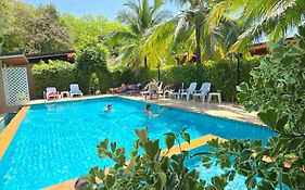 Baan Suan Rim Klong Resort